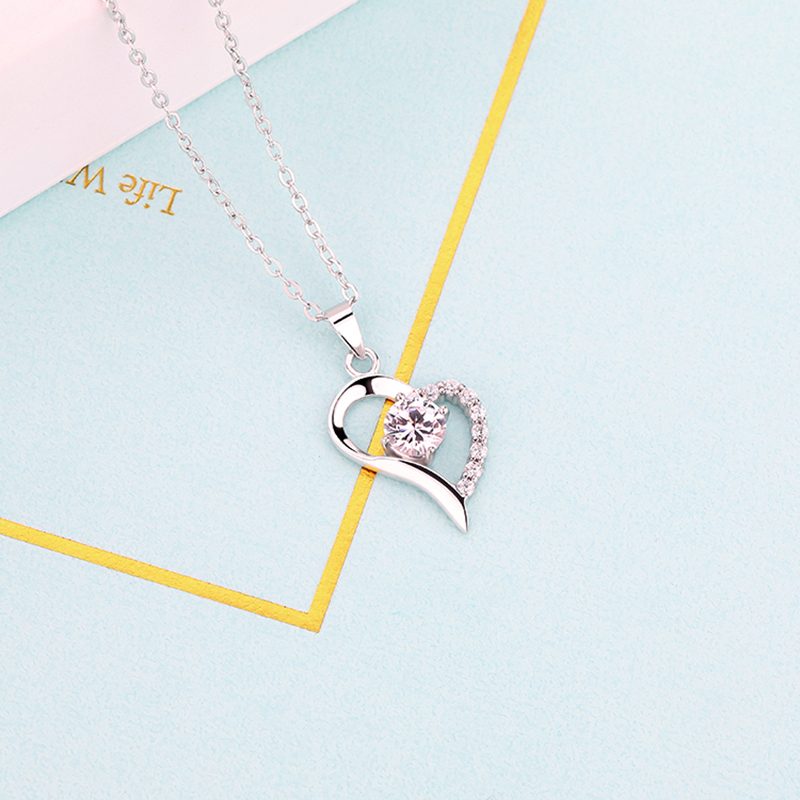 Latest Necklace Designs Jewelry 925 Sterling Silver I love You to the Moon and Back Heart Valentine Day Gifts Necklace