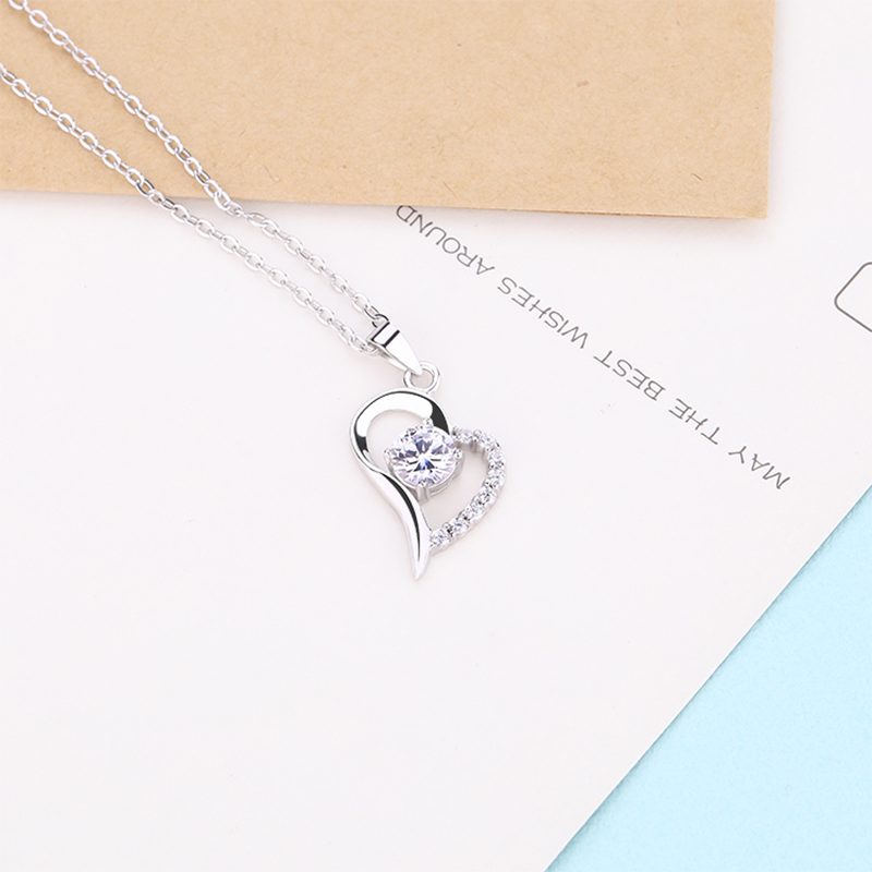Latest Necklace Designs Jewelry 925 Sterling Silver I love You to the Moon and Back Heart Valentine Day Gifts Necklace