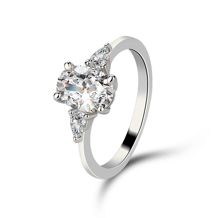 Luxury 925 Silver Rings with Moissanite Stones Custom Logo Design Elegant Fashion Jewelry for Gift and Wholesale